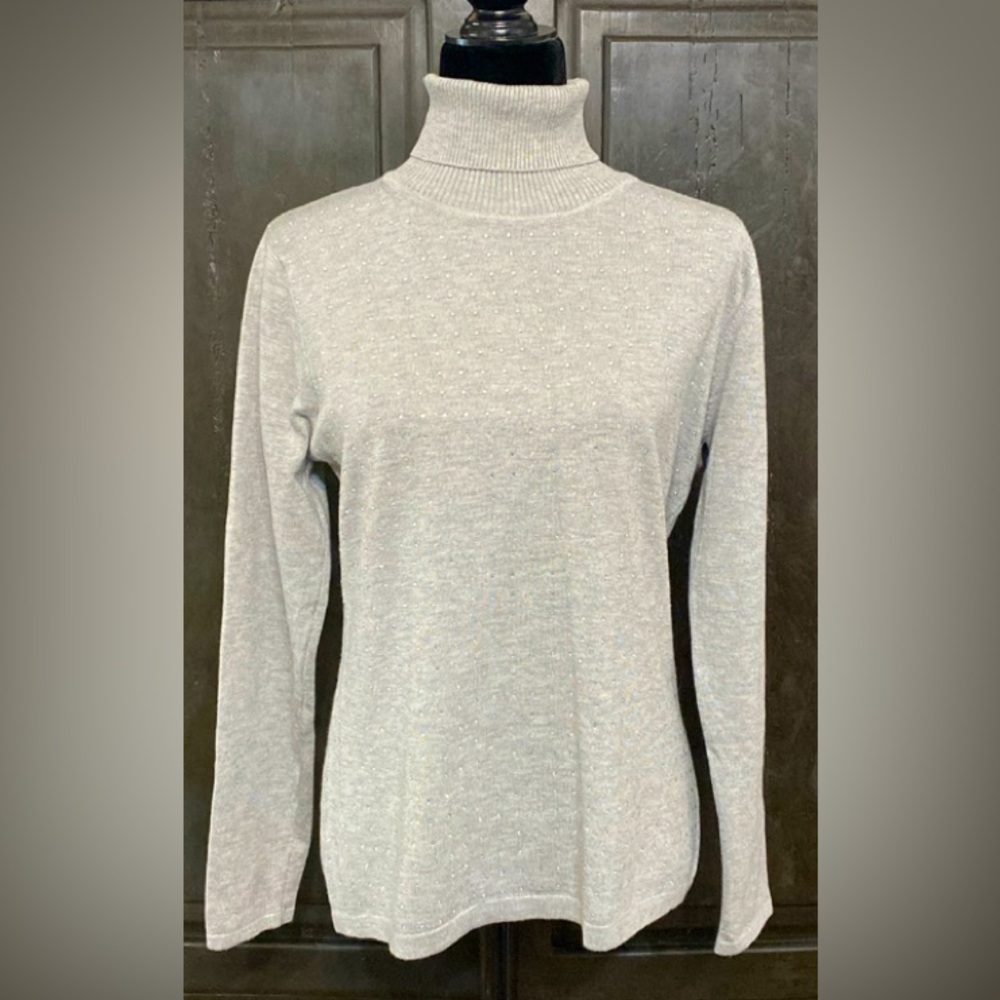 Questions gray sparkling OS turtleneck - Size Large